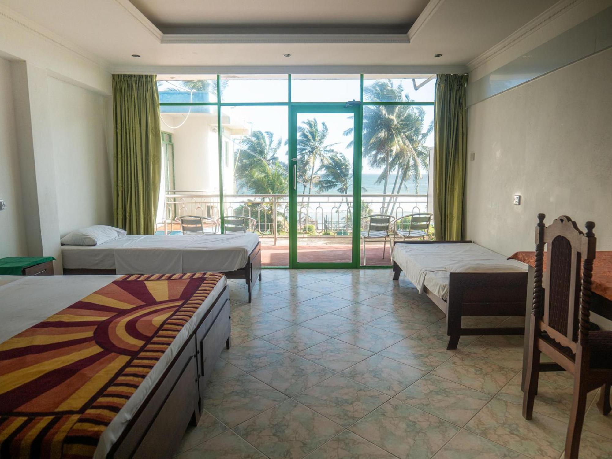 Amaya Beach Hotel Dikwella Exterior photo