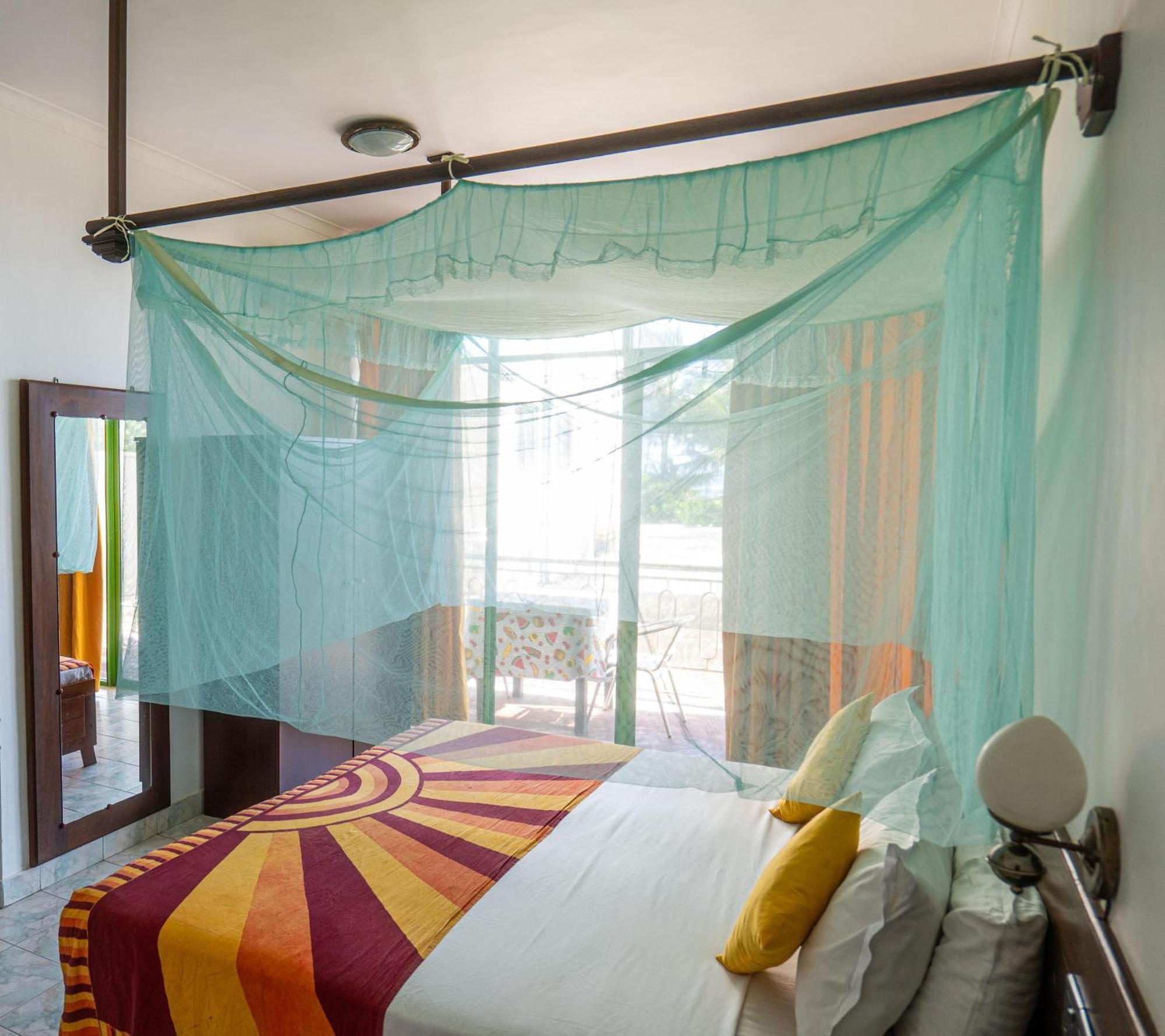 Amaya Beach Hotel Dikwella Exterior photo
